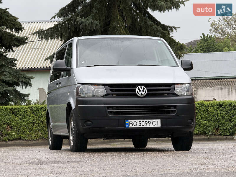 Мінівен Volkswagen Transporter 2016 в Кременці