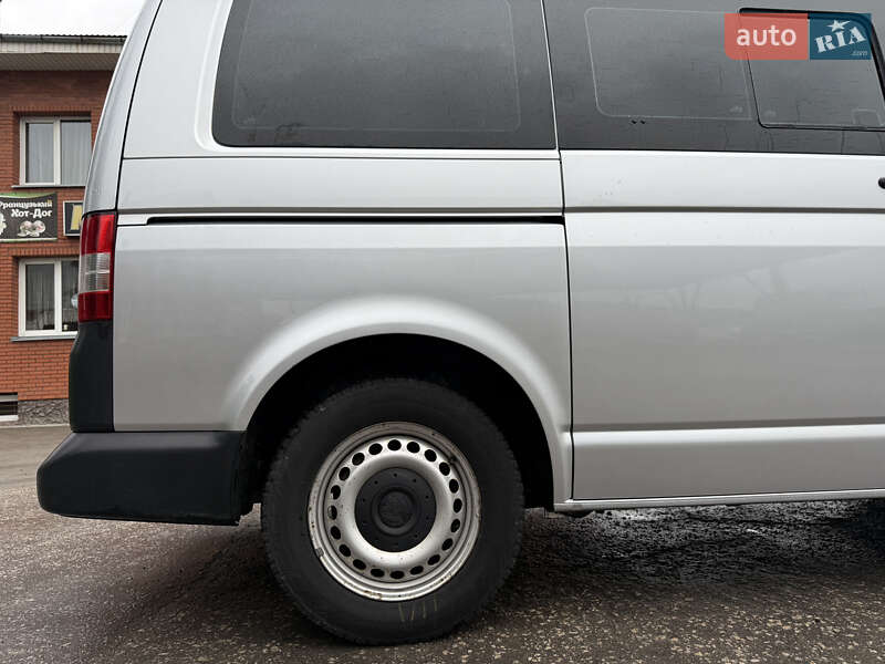 Мінівен Volkswagen Transporter 2016 в Кременці