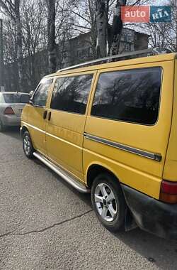 Мінівен Volkswagen Transporter 2000 в Надвірній