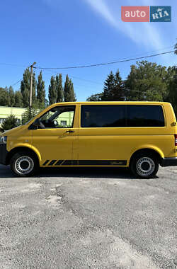 Минивэн Volkswagen Transporter 2013 в 