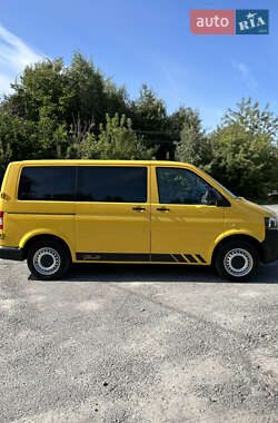 Минивэн Volkswagen Transporter 2013 в 