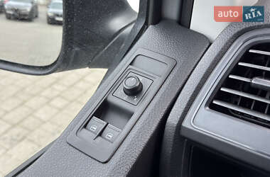 Грузовой фургон Volkswagen Transporter 2016 в 