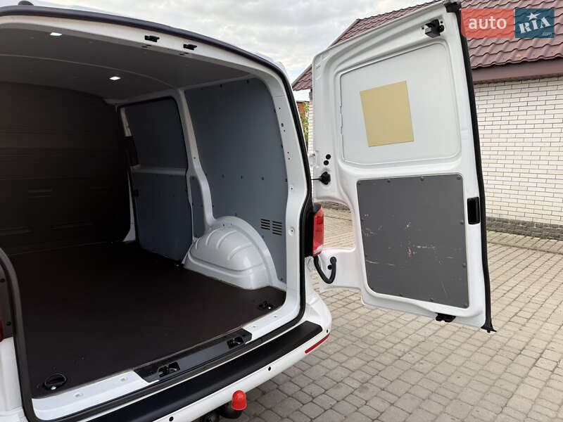 Вантажний фургон Volkswagen Transporter 2020 в Києві