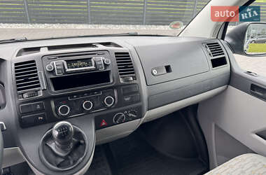 Минивэн Volkswagen Transporter 2013 в 