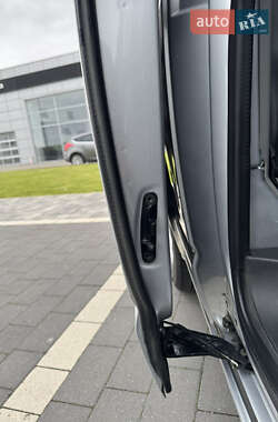 Минивэн Volkswagen Transporter 2013 в 