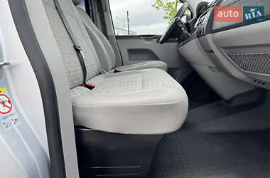 Минивэн Volkswagen Transporter 2013 в 