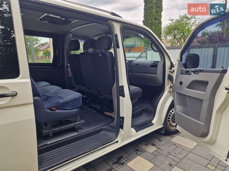 Минивэн Volkswagen Transporter 2003 в Бориславе