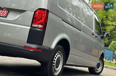 Грузовой фургон Volkswagen Transporter 2021 в 