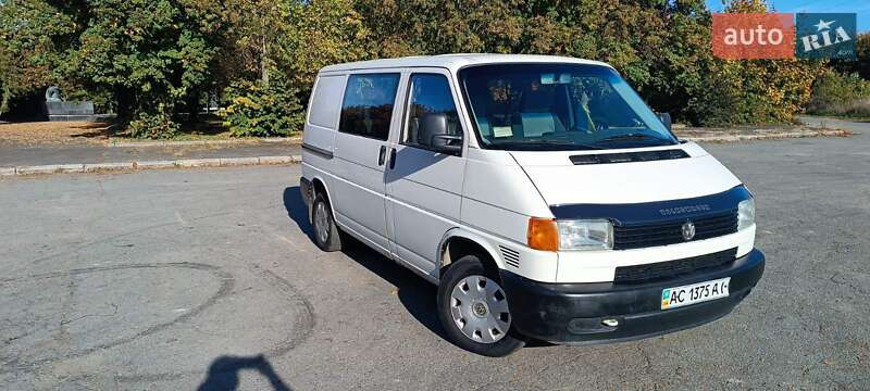 Минивэн Volkswagen Transporter 2001 в Владимире