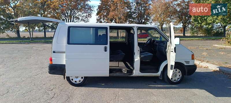 Минивэн Volkswagen Transporter 2001 в Владимире
