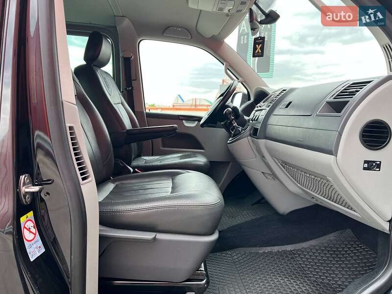 Мінівен Volkswagen Transporter 2012 в Києві
