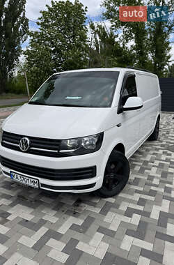 Грузовой фургон Volkswagen Transporter 2017 в Киеве
