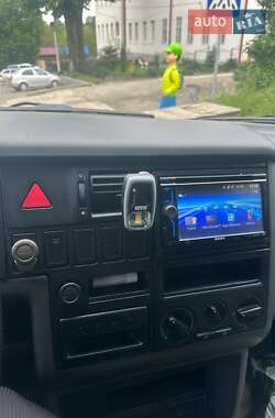 Минивэн Volkswagen Transporter 2002 в 