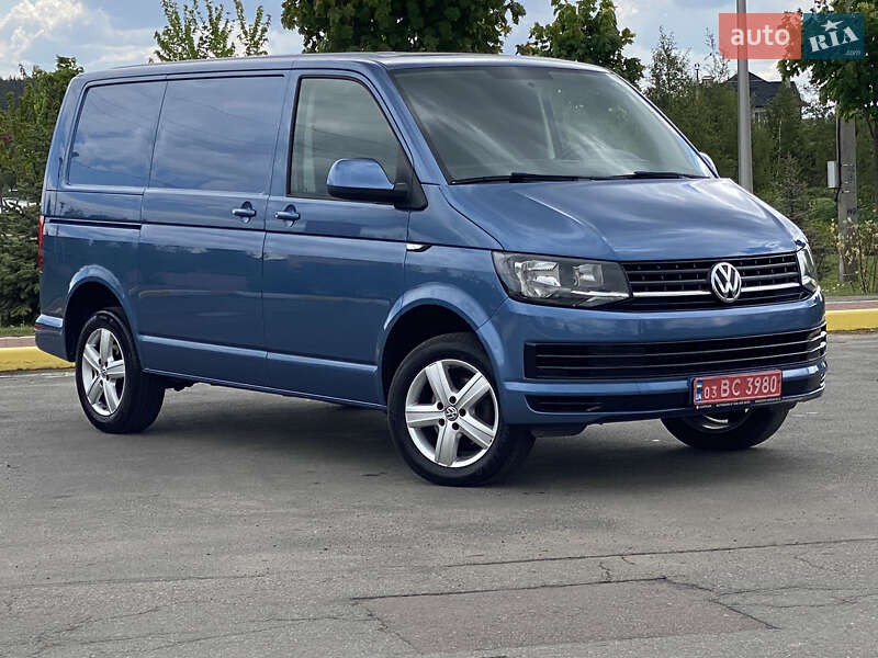 Грузовой фургон Volkswagen Transporter 2017 в Ирпене