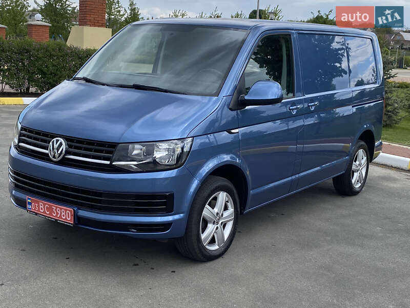 Грузовой фургон Volkswagen Transporter 2017 в Ирпене