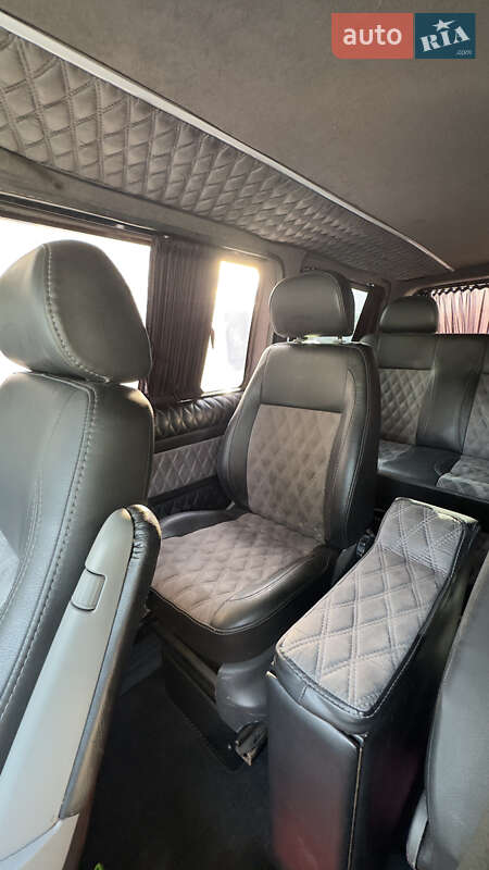 Мінівен Volkswagen Transporter 2008 в Києві