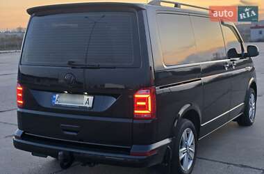 Мінівен Volkswagen Transporter 2017 в 