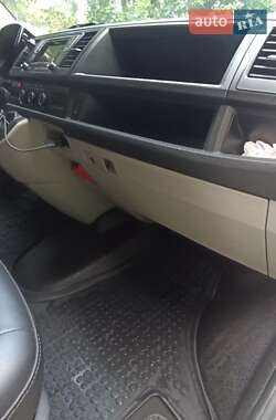 Мінівен Volkswagen Transporter 2016 в 