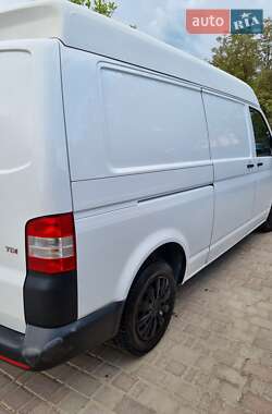 Вантажний фургон Volkswagen Transporter 2015 в 