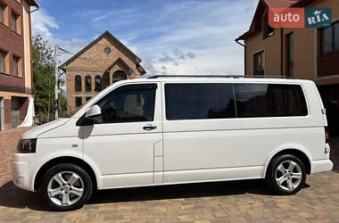 Мінівен Volkswagen Transporter 2010 в 