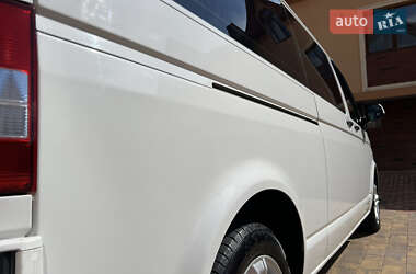 Мінівен Volkswagen Transporter 2010 в 