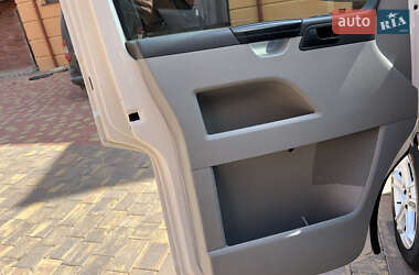 Мінівен Volkswagen Transporter 2010 в 