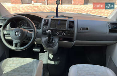 Мінівен Volkswagen Transporter 2010 в 