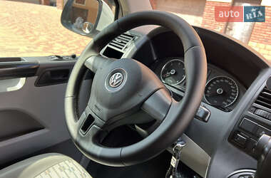 Мінівен Volkswagen Transporter 2010 в 