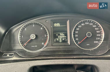 Минивэн Volkswagen Transporter 2012 в 