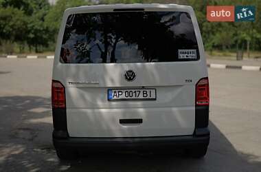 Минивэн Volkswagen Transporter 2016 в 