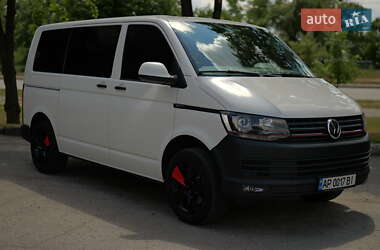 Минивэн Volkswagen Transporter 2016 в 