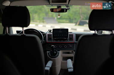Минивэн Volkswagen Transporter 2016 в 