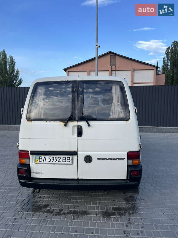 Минивэн Volkswagen Transporter 2000 в Кропивницком