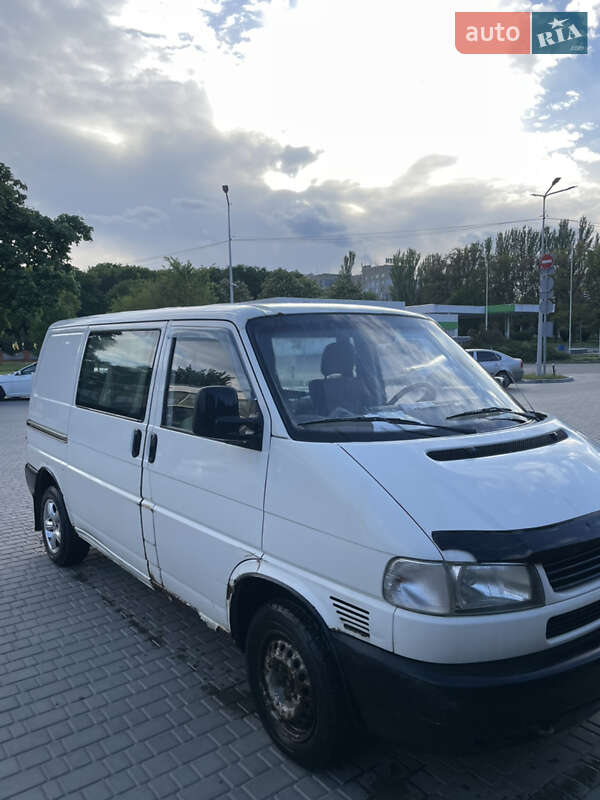 Минивэн Volkswagen Transporter 2000 в Кропивницком