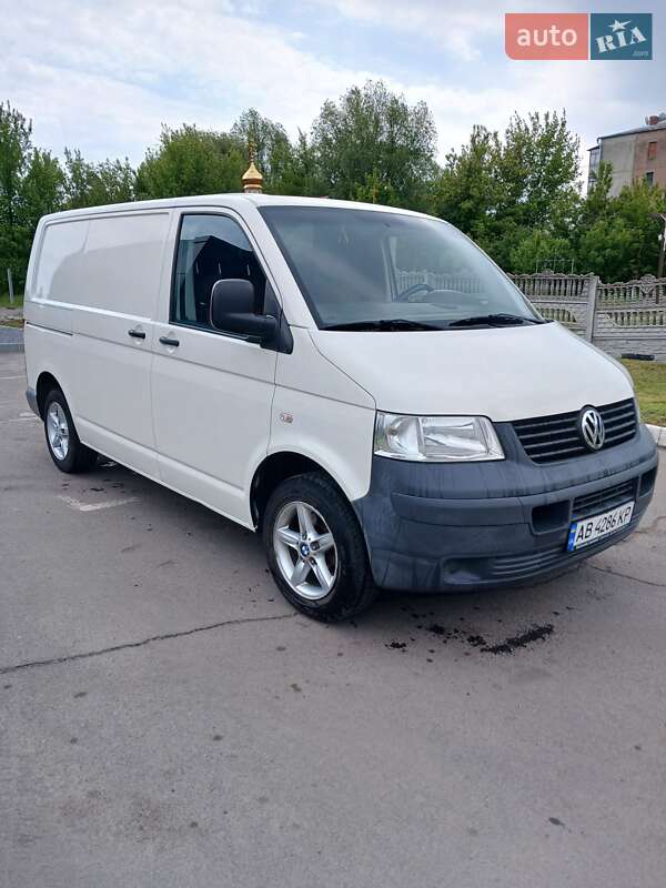 Грузовой фургон Volkswagen Transporter 2008 в 