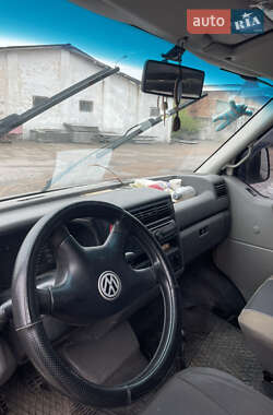 Мінівен Volkswagen Transporter 2000 в 