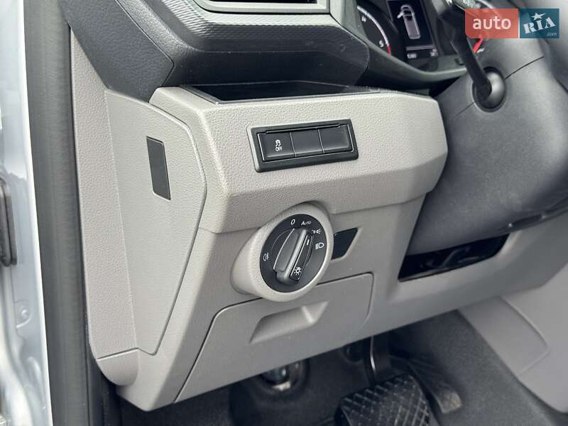 Грузовой фургон Volkswagen Transporter 2020 в Ровно