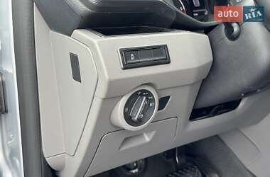 Вантажний фургон Volkswagen Transporter 2020 в 