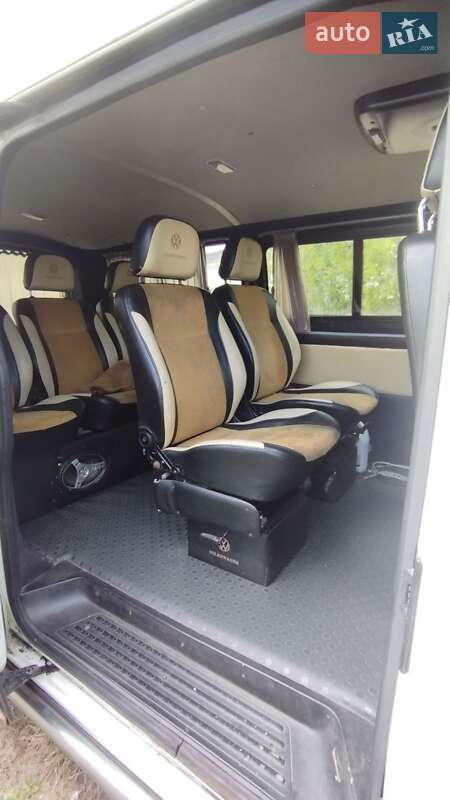 Мінівен Volkswagen Transporter 2005 в Яготині