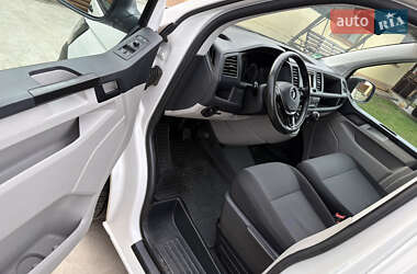 Вантажний фургон Volkswagen Transporter 2016 в 