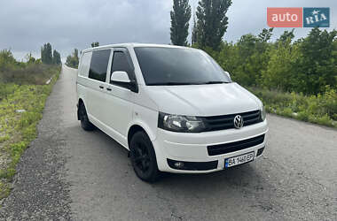 Грузопассажирский фургон Volkswagen Transporter 2015 в 