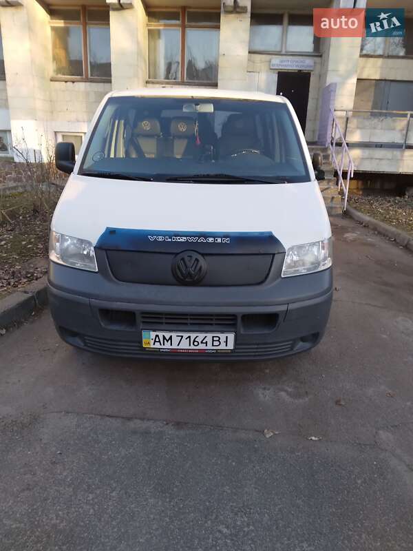 Мінівен Volkswagen Transporter 2005 в 