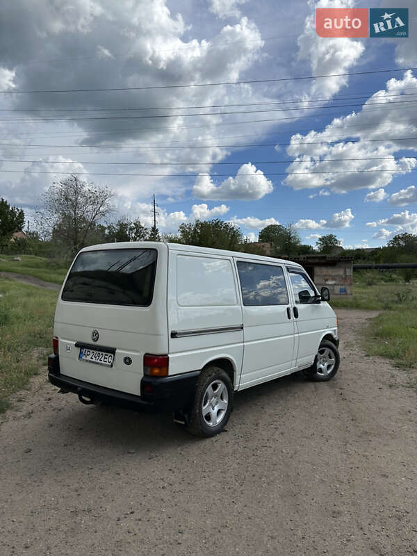 Мінівен Volkswagen Transporter 2002 в Запоріжжі