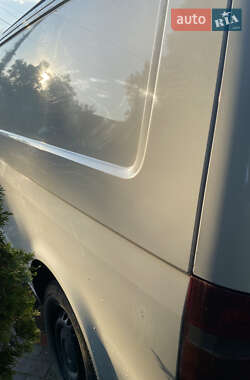 Грузовой фургон Volkswagen Transporter 2006 в 