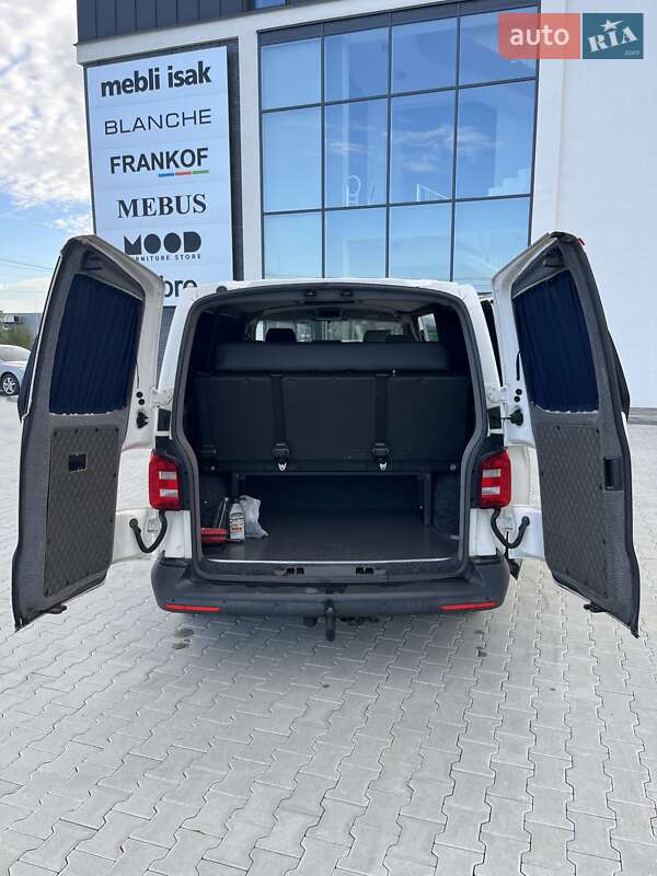 Мінівен Volkswagen Transporter 2016 в Хусті