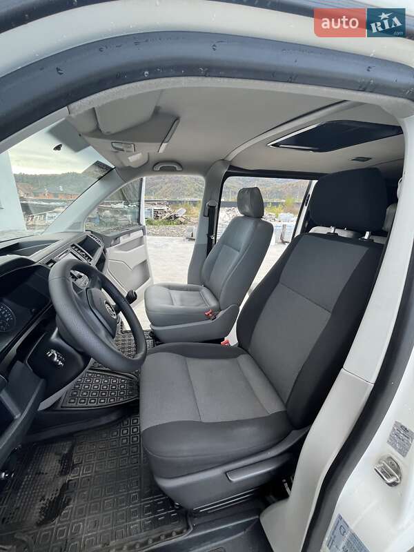 Мінівен Volkswagen Transporter 2016 в Хусті