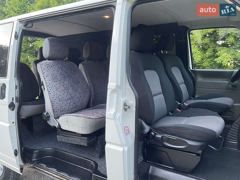 Минивэн Volkswagen Transporter 1999 в Радивилове