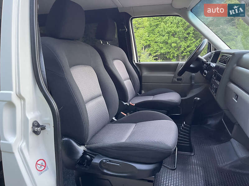 Минивэн Volkswagen Transporter 1999 в Радивилове