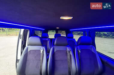 Мінівен Volkswagen Transporter 2017 в 