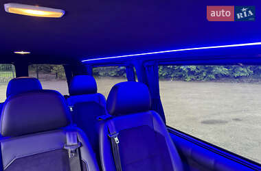 Мінівен Volkswagen Transporter 2017 в 